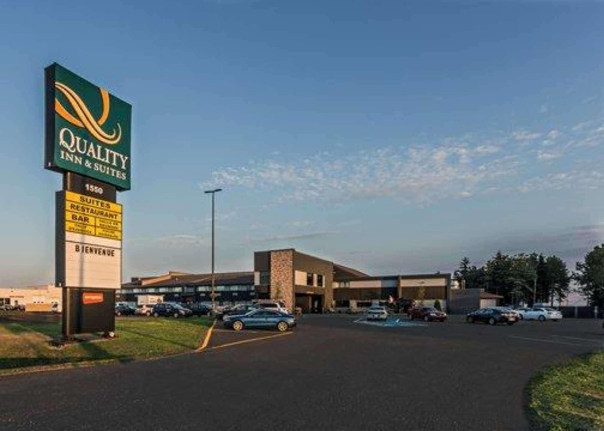 Quality Inn & Suites Matane Exterior foto